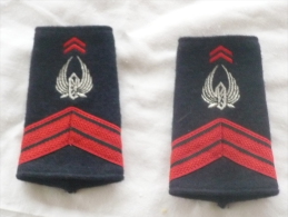 EPAULETTE DE  CAPORAL DU TRAIN - Patches