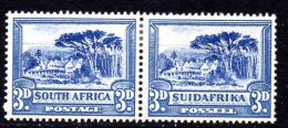 South Africa 1930-45 3d Blue Joined Pair, Wmk. Inverted, Hinged Mint - Neufs