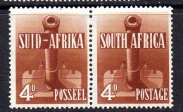 South Africa GVI 1941-6 War Effort 4d Orange-brown Joined Pair, Very Lightly Hinged Mint - Nuevos