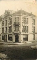 Delcampe - Ref 476 - Carte Photo Non Située -magasin -commerce -chaussures -chappellerie -parfumerie  - Carte Photo Bon Etat - - Geschäfte