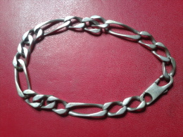 GOURMETTE EN ARGENT - Bracelets