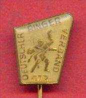 F123 / SPORT - Wrestling - Lutte - Ringen - DEUTSCHER RINGER VERBAND - DDR Germany Deutschland - Badge Pin - Wrestling