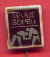 F124 / SPORT - Wrestling - Lutte - Ringen - YOUNG - Bulgaria Bulgarie Bulgarien Bulgarije - Badge Pin - Wrestling