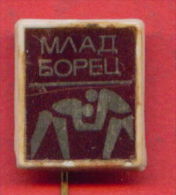 F126 / SPORT - Wrestling - Lutte - Ringen - YOUNG - Bulgaria Bulgarie Bulgarien Bulgarije - Badge Pin - Lutte