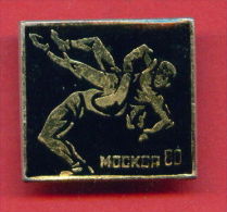 F129 / SPORT - Wrestling - Lutte - Ringen - 1980 Summer XXII Olympics Games Moscow - Russia Russie - Badge Pin - Ringen