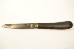 Ancien Couteau De Poche Pradel Logo Bénitier - Ancient Tools