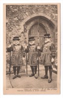 CP, TOWER OF LONDON, YEOMAN WARDERS IN STATE DRESS, Vierge - Uniformi