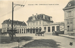 CHARLEVILLE FACADE DE LA GARE - Charleville