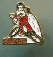 Pin´s Pins - GERZAT - Cyclisme Vélo - Puy De Dome Auvergne - Radsport