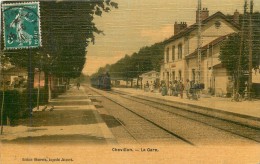 Réf : A14 -0949  : Chemin De Fer  Le Train En Gare De Chevillon - Chevillon