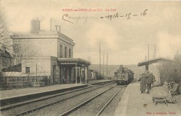 Réf : A14 -0994  : Chemin De Fer Le Train En Gare De Rosny-sur-Seine - Rosny Sur Seine