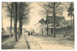 "France 78 - Houdan - L'Avenue De Maulette - Entrée De La Place Du Cygne" - Houdan