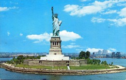 The Statue Of Liberty - Estatua De La Libertad