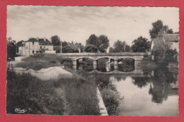 LA GACILLY --> Les Bords De L´Aff Et Le Pont - La Gacilly