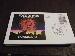 A4..PREMIER JOUR D´EMISSION...FOIRE DE LYON INTERNATIONALE......19-20 MARS 1983.....69 LYON..timbres.coll Ection..FDC - Non Classés