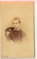 PAPPE FOT CABINET FOTO  DIMENSIONEN  6.5x10.5cm PORTRÄT KIND C.ALKIER Cca 1860 - Zonder Classificatie