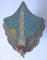 ANCIEN INSIGNE EMAILLE ARMEE DE L´AIR LE DETACHEMENT ALAT DE DJIBOUTI DRAGO PARIS ETAT EXCELLENT - Armée De L'air