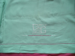 Drap Enfant Monogrammé CG Et Ajouré, Couleur Vert - Lakens