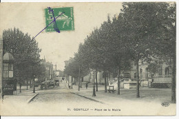 Gentilly - Place De La Mairie - Animée, Charettes - Datée 29 Juin 1913 - Gentilly