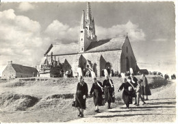 CARTE POSTALE        PHOTOGRAPHIE VERITABLE   EGLISE ET CALVAIRE DE TRONOEN - Saint-Jean-Trolimon