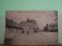 MOURMELON-LE-GRAND (MARNE) BUREAU DE POSTE ET ENTREE DE LA RUE DU GENIE. - Mourmelon Le Grand