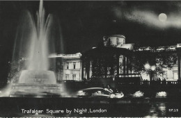 Londres - Trafalgar Square By Night - Trafalgar Square