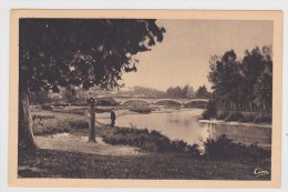 Delcampe - ENVIRONS DE FEURS - N° 86 - LE PONT DU LIGNON AVEC PERSONNAGE - Feurs