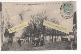 MTH 8602  TOP CARTE SAINT GERVAIS LES TROIS CLOCHERS LE CHAMP DE FOIRE ANIMEE RECTO VERSO - Saint Gervais Les Trois Clochers