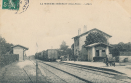 LA FERRIERE-THENEZAY  - La Gare, Vue Intérieure - Thenezay