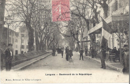 Cp 83 LORGUES Boulevard De La République   ( Route Habitation Animation Commerce  ) - Lorgues