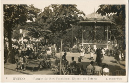 Oviedo  9 Parque De San Francisco Kiosco De Musica L Roisin - Asturias (Oviedo)