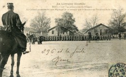 CPA 54 MILITARIA  TOUL LA PRÉSENTATION DU DRAPEAU  1905 - Toul