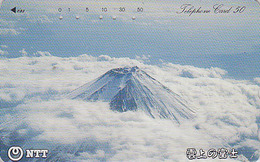 Télécarte Japon / NTT 250-448 - Volcan MONT FUJI Dans La Brume - Mountain Japan Phonecard / B - Berg TK - Montañas