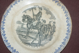 ASSIETTE PARLANTE ARMEE Française N° 5 CHASSEURS à Pied Et à CHEVAL - Andere & Zonder Classificatie