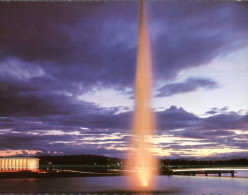 (150) Australia - ACT - Canberra National Library And Captain Cook Water Jet At Nigh - Canberra (ACT)