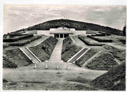 MILITARIA  :  LE VIEIL ARMAND Monument National  Comité De L´Harmannswhlerkopf - Kriegerdenkmal