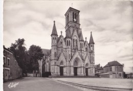 CPSM Cerizay L'Eglise Et La Place - Cerizay