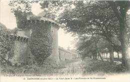 44 - GUERANDE - La Tour Jean V - Les Fossés Et La Promenade - Guérande