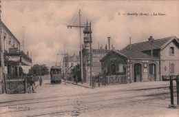 GENTILLY/ LA GARE/ TRAMWAY/ COMMERCES/ ANIMATION/ Réference 4237 - Gentilly