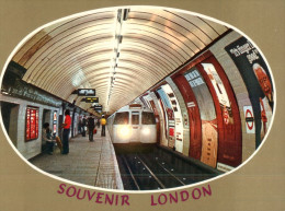 (PH 4) London Undreground - Tube - Subway