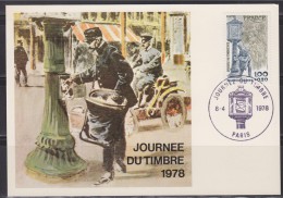 = Carte Postale Journée Du Timbre 1er Jour Paris 08 04 1978 N°2004 Facteur Parisien De 1900 Relevant Le Courrier - Giornata Del Francobollo