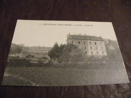 A96...CPA....63....COURPI ERE. ..INSTITUTION SAINT-PIERRE....Façade Est....AUVERGNE..rare Beau Plan....non écrite - Courpiere