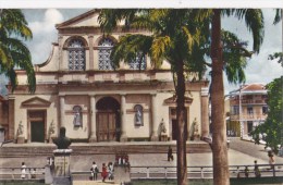 CPSM La Guadeloupe - Pointe-à-Pitre L'Eglise S.S. Pierre Et Paul - Animée - Pointe A Pitre