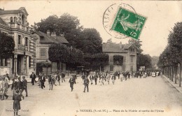 NOISIEL PLACE DE LA MAIRIE ET SORTIE DE L'USINE - Noisiel