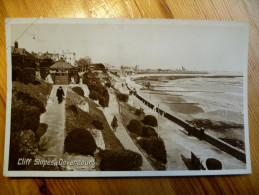 England / Angleterre - Cliff Slopes - Dovercourt - Animée / Lived Up - Plis D´angle - (n°1560) - Dover