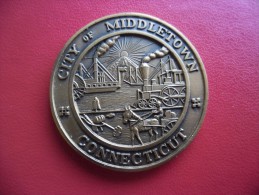 Médaille 200 ° Anniversaire De La Révolution 1776 - 1976 @ Middletown Connecticut @ Train , Cheval , Bateau à Aubes - Autres & Non Classés