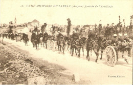 Camp Militaire Du Larzac Dep.12 Tourist Edition N°18 Chevaux Canons - Regimente