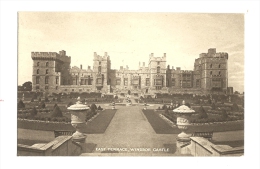 Cp, Angleterre, Windsor Castle, East Terrace - Windsor Castle