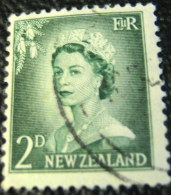 New Zealand 1955 Queen Elizabeth II 2d - Used - Unused Stamps