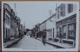 Cpa D51 - Mourmelon Le Grand - Rue Du Général Gouraud - Mourmelon Le Grand